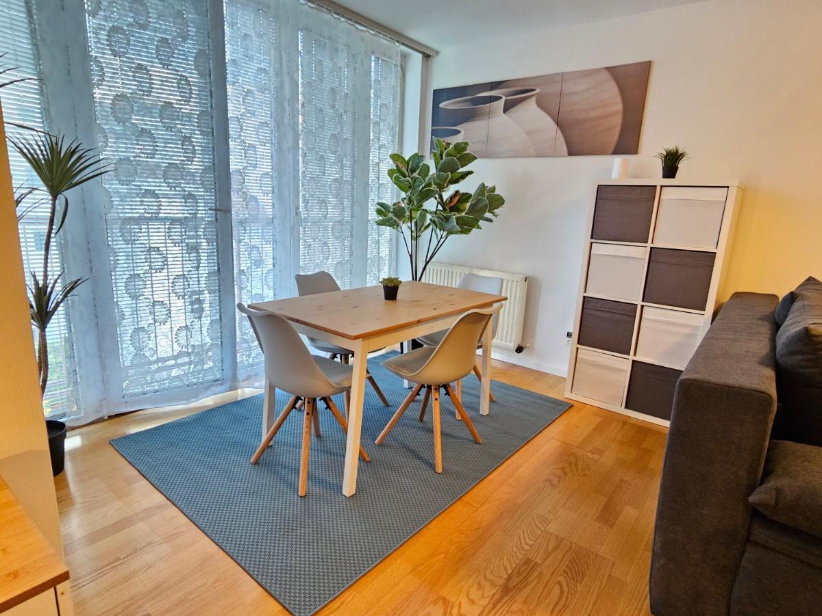 City Oasis With Brand-New Kitchen 1Br Apartment Wina Bagian luar foto
