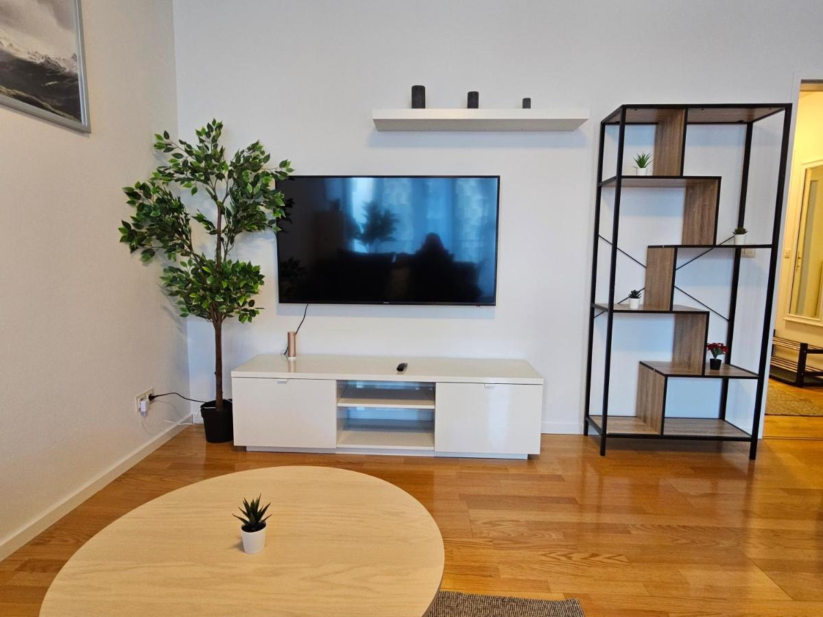 City Oasis With Brand-New Kitchen 1Br Apartment Wina Bagian luar foto